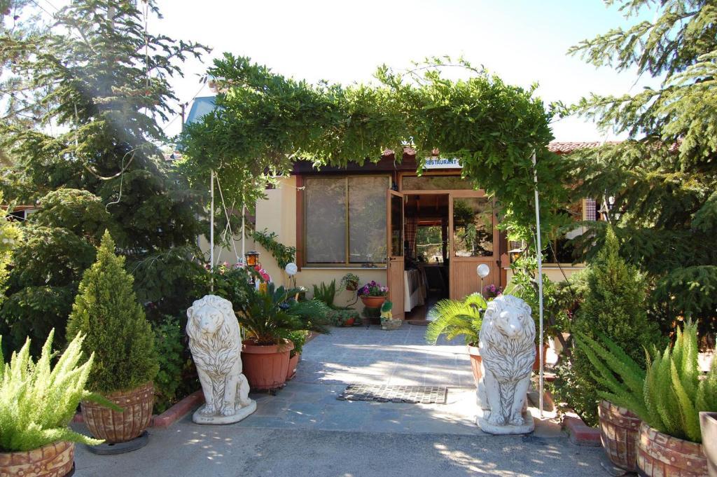 Nightingale Hotel Platres Exterior photo